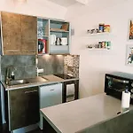 The White House With Pool - Apartamento *