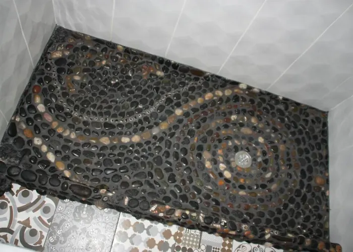 The White House With Pool -