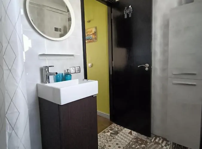 The White House With Pool - بلايا بلانكا