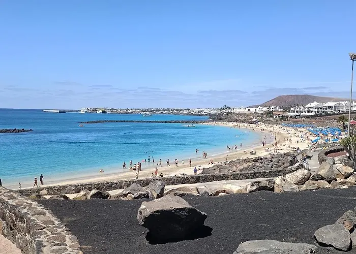 The White House With Pool - *