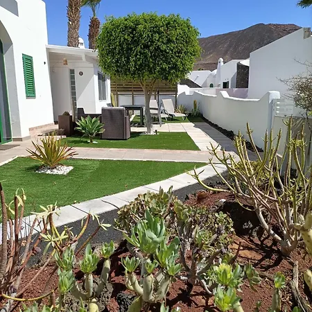 The White House With Pool - Apartamento *